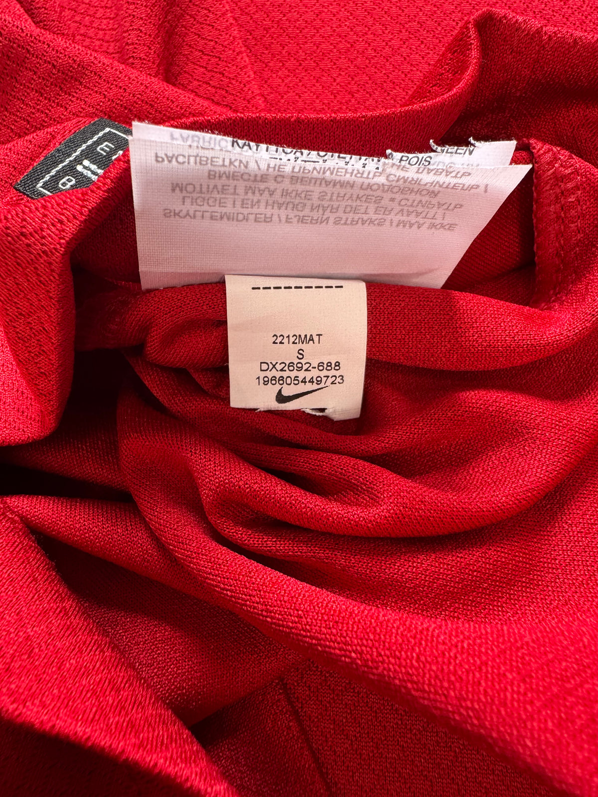 Liverpool FC 2023/24 Home Shirt (S)