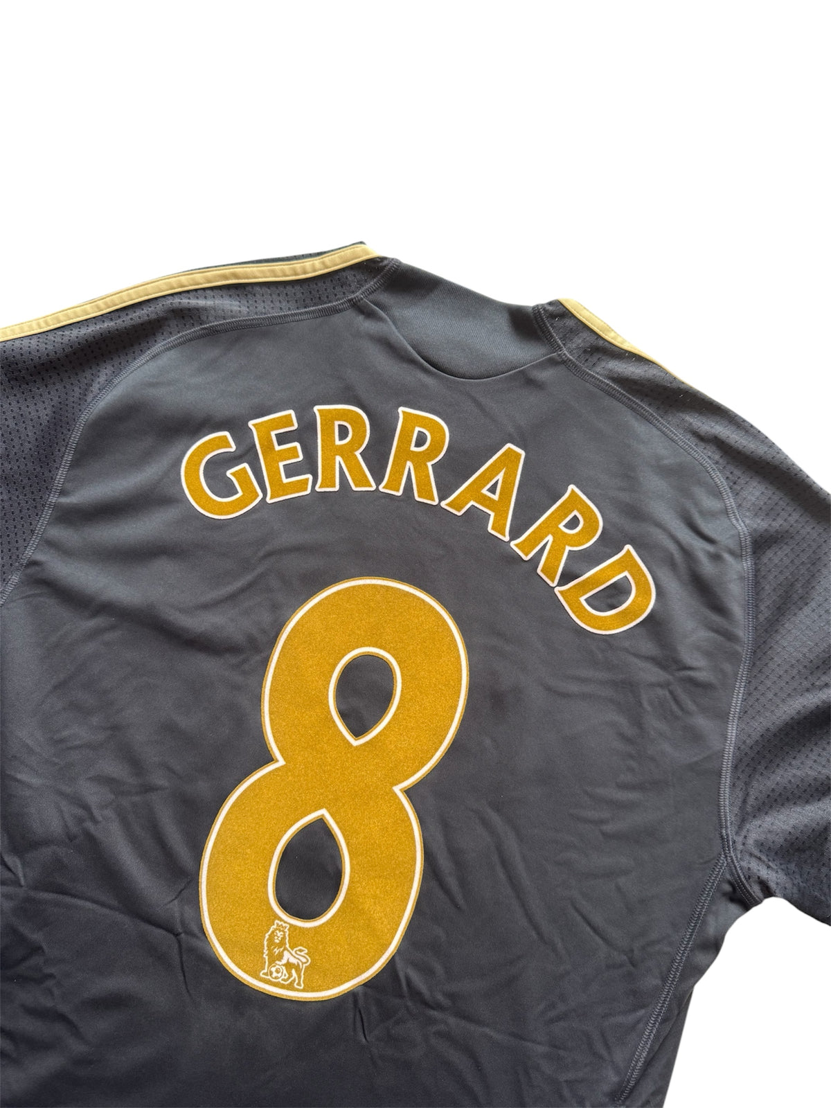 Liverpool FC 2009/10 Away Shirt #8 Gerrard (M)
