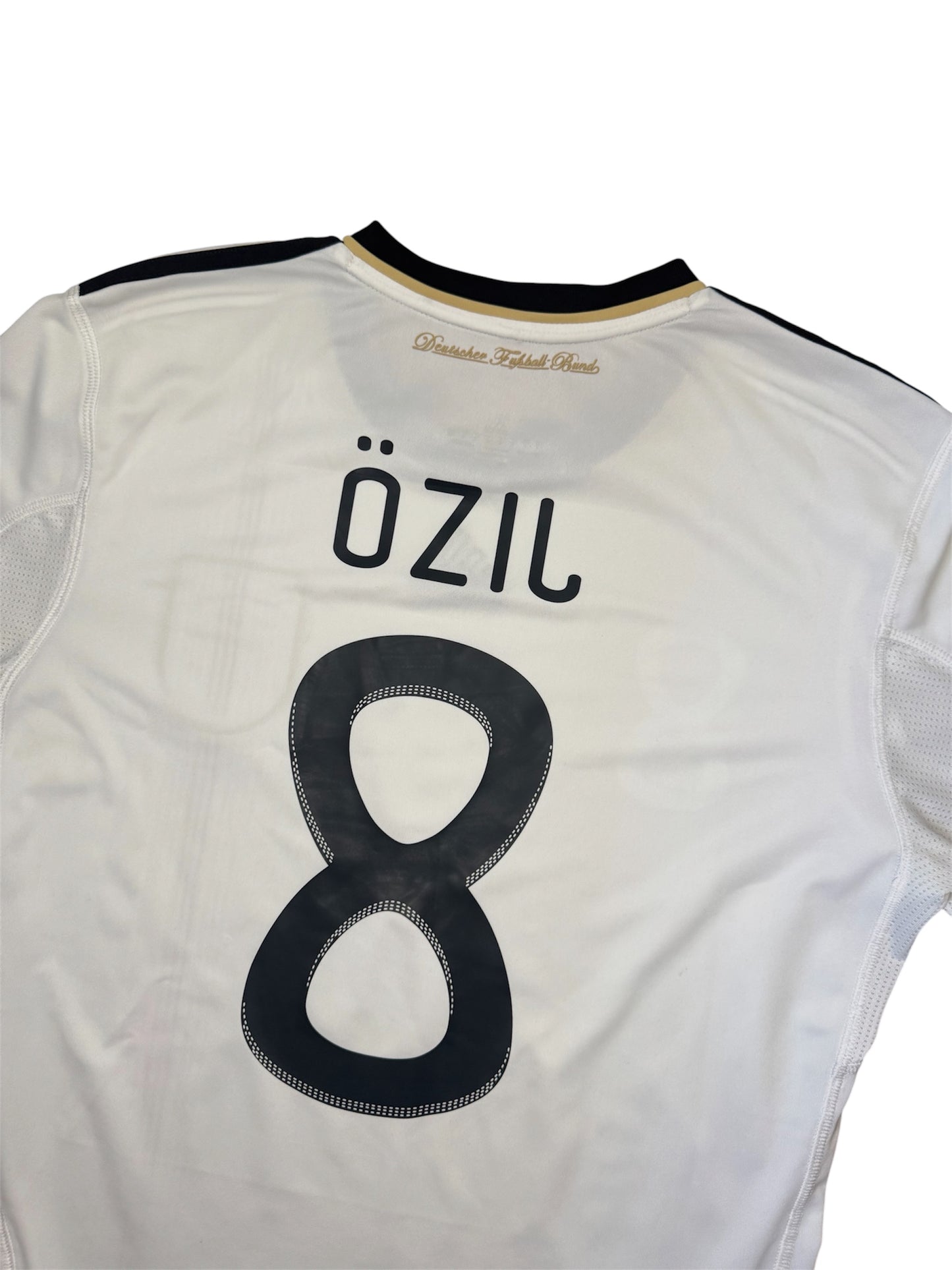 Germany 2010/11 Home Shirt #8 Özil (M)