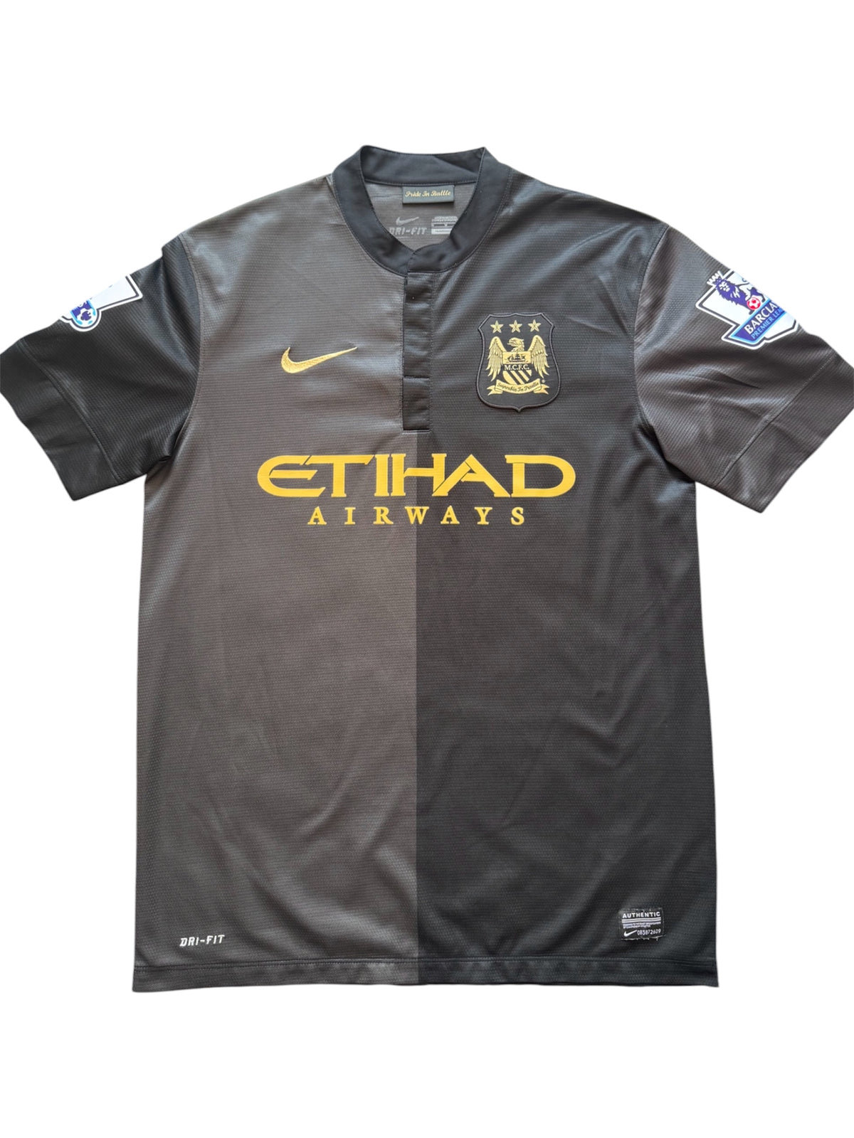 Manchester City 2013/14 Away Shirt #16 Agüero (M)