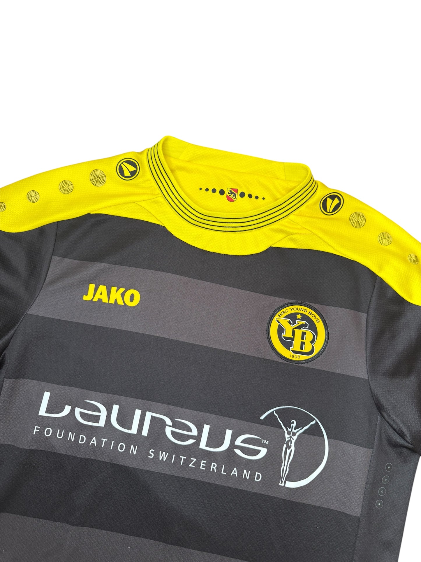 Young Boys 2013/14 Away (S)