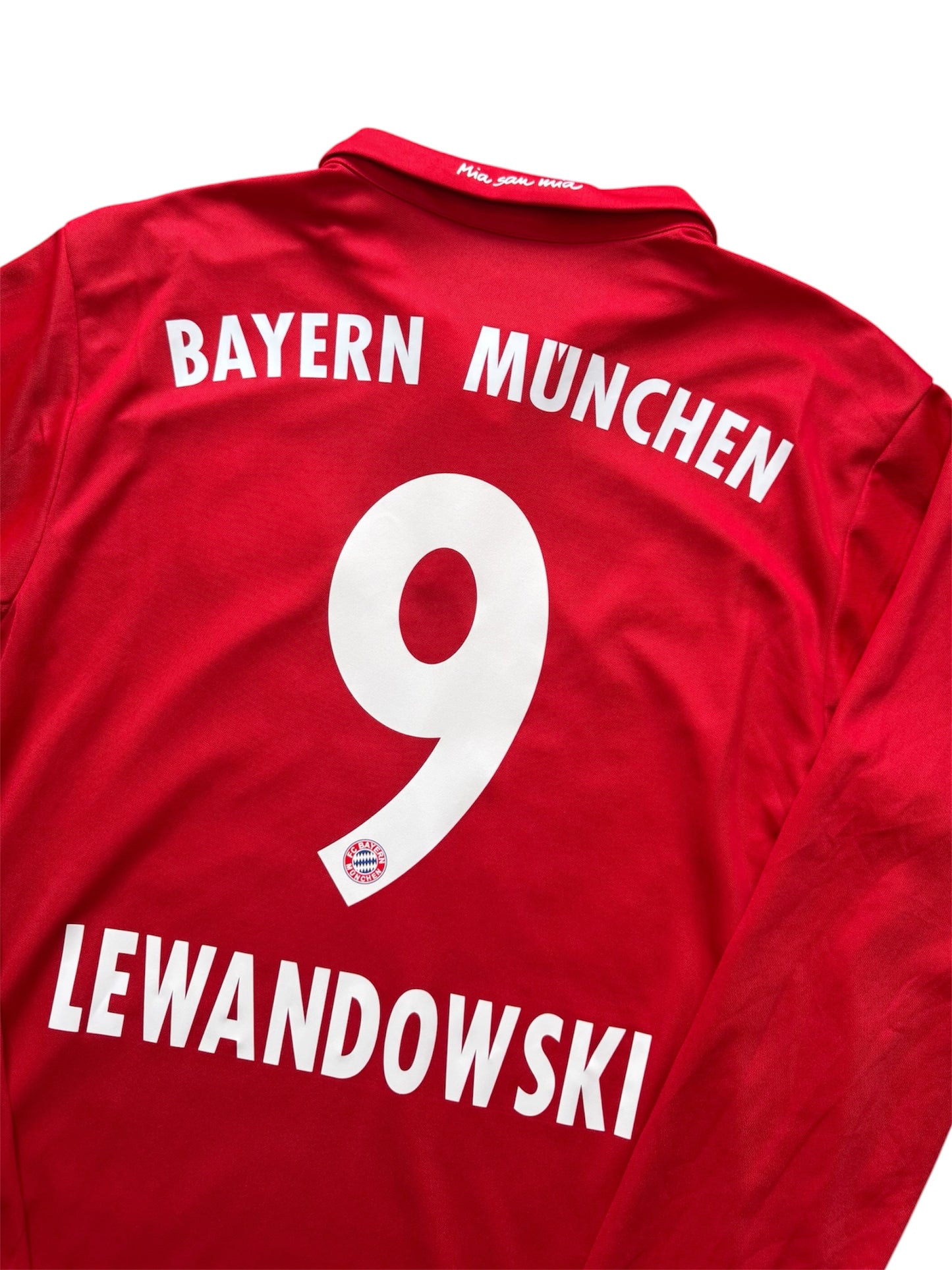Bayern Munich 2016/17 Home #9 Lewandowski (L)